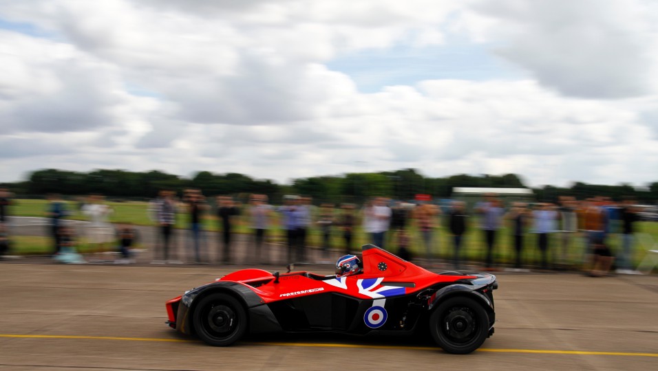 blurred backgronud driving
